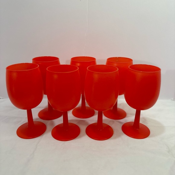 Set of 7 MCM Rainbow Glass Co Red Frosted Footed Glasses - Picture 2 of 10